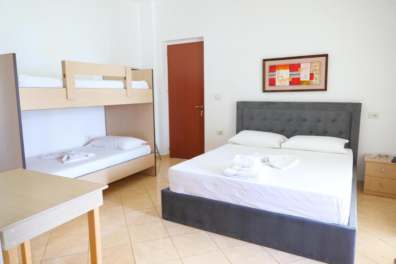 Pellumb Apartments Ksamil Eksteriør billede