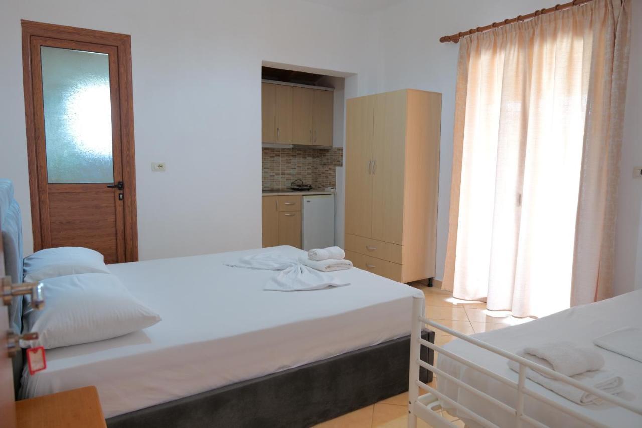 Pellumb Apartments Ksamil Eksteriør billede